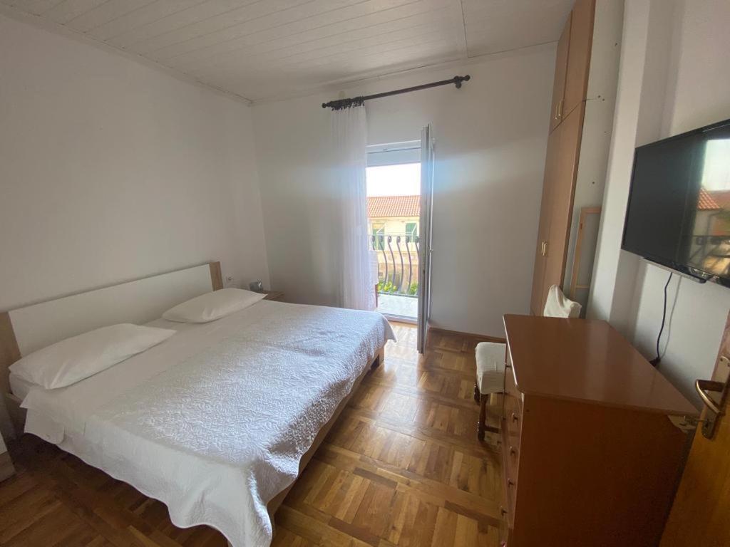 Duje & Roko Apartments Šibenik Eksteriør billede