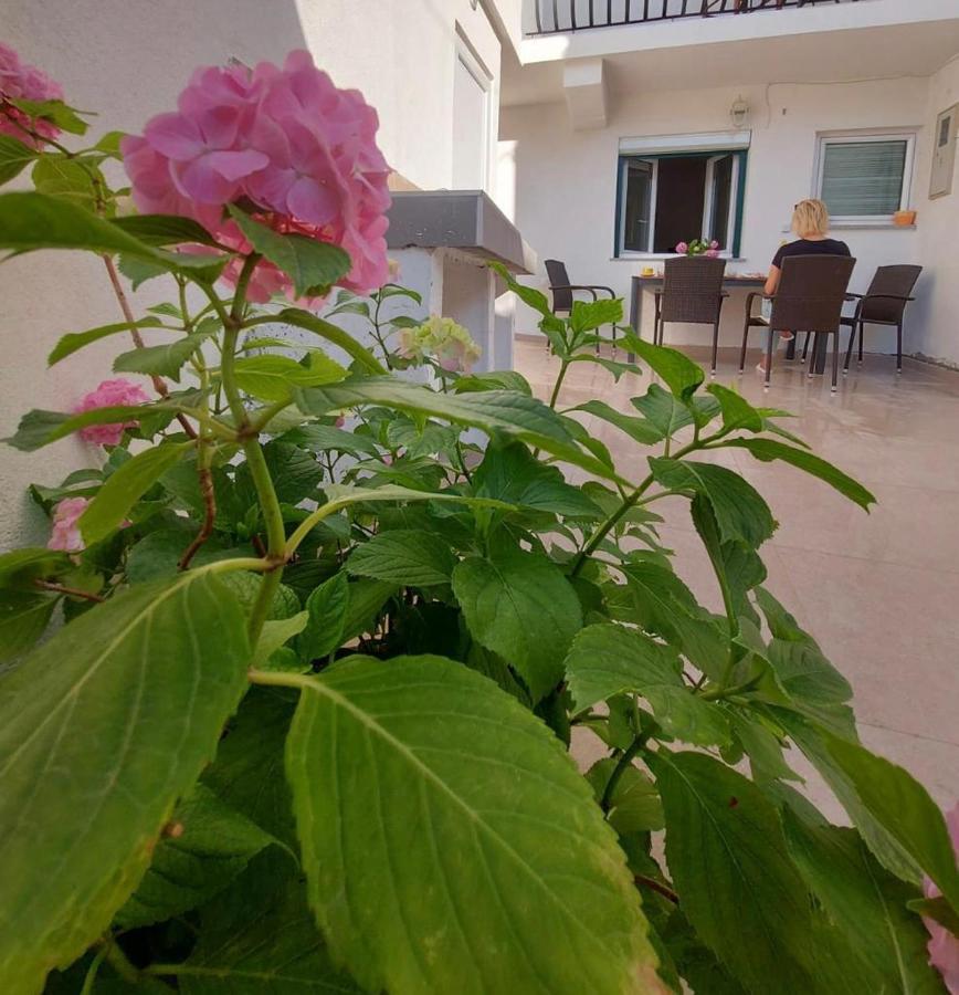 Duje & Roko Apartments Šibenik Eksteriør billede
